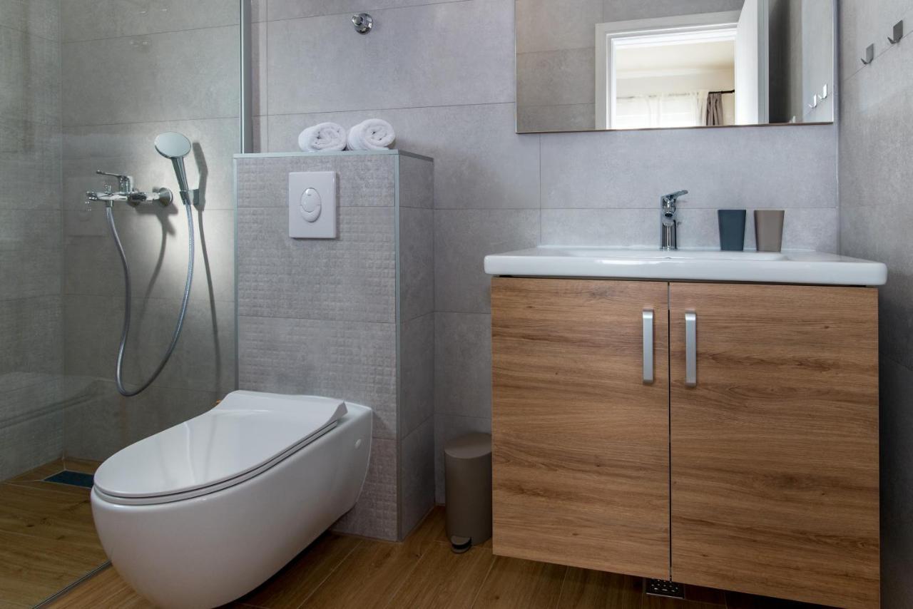 Apartment Mare Krvavica Ngoại thất bức ảnh
